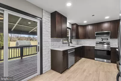 3887 Shadywood Drive, Jefferson, MD 21755 - Photo 9