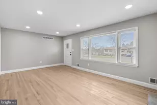 3887 Shadywood Dr, Jefferson, MD 21755 - Photo 5