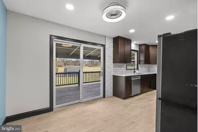 3887 Shadywood Drive, Jefferson, MD 21755 - Photo 7