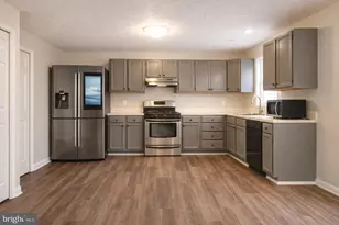 1217 Dahlia Ln, Frederick, MD 21703 - Photo 7