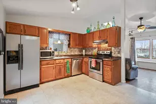 303 Boxford Ct, Frederick, MD 21702 - Photo 7