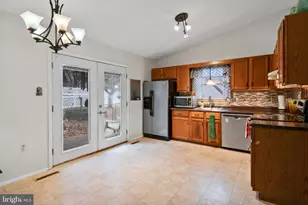 303 Boxford Ct, Frederick, MD 21702 - Photo 7