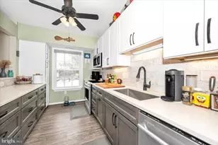 3855 Shadywood Dr, Jefferson, MD 21755 - Photo 13