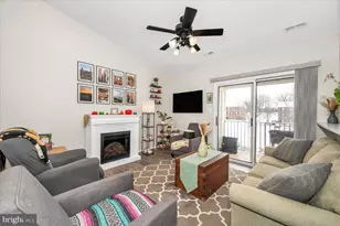 3855 Shadywood Dr, Jefferson, MD 21755 - Photo 7