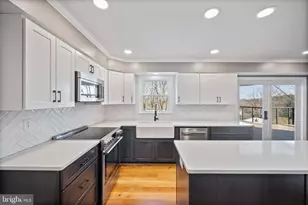 1105 Village Gate Dr, Mount Airy, MD 21771 - Photo 3