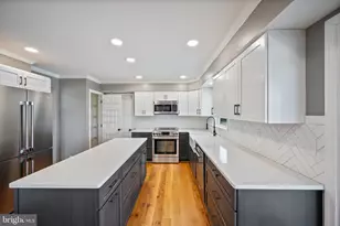 1105 Village Gate Dr, Mount Airy, MD 21771 - Photo 5