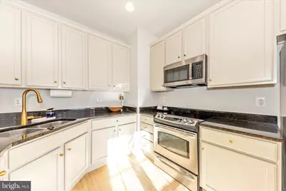 6386 Meandering Woods Court, Frederick, MD 21701 - Photo 7