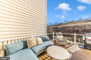 6386 Meandering Woods Ct, Frederick, MD 21701 - Photo 3