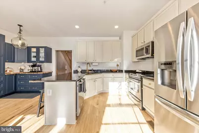 6386 Meandering Woods Court, Frederick, MD 21701 - Photo 5