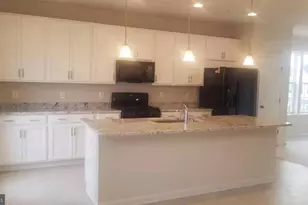 439 Pemberton Park Ln, Frederick, MD 21703 - Photo 5