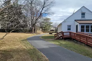 8325 Yellow Springs Rd, Frederick, MD 21702 - Photo 5