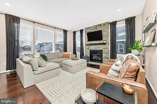 1113 Lakin Dr, Frederick, MD 21702 - Photo 5