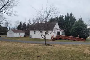 8325 Yellow Springs Rd, Frederick, MD 21702 - Photo 11