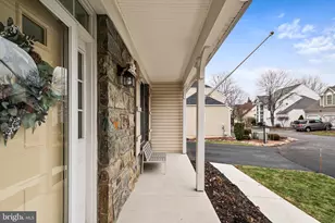 2548 Bear Den Rd, Frederick, MD 21701 - Photo 5