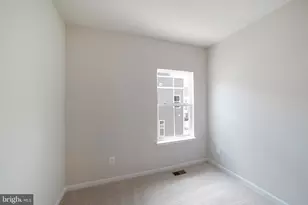 2513 Gatwick Ln, Frederick, MD 21701 - Photo 11