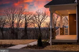 4302 Fishers Hollow Rd, Myersville, MD 21773 - Photo 3