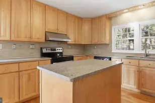 8620 Pinecliff Dr, Frederick, MD 21704 - Photo 9