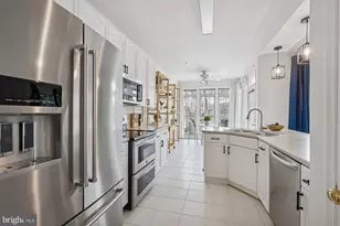 2539 Waterside Dr, Frederick, MD 21701 - Photo 15