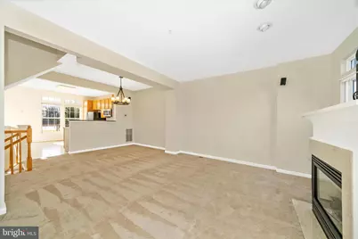 554 Eisenhower Drive, Frederick, MD 21703 - Photo 11