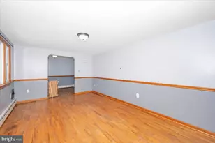 706 E Main St, Thurmont, MD 21788 - Photo 5