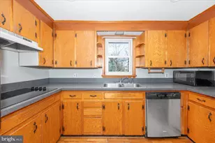 706 E Main St, Thurmont, MD 21788 - Photo 13