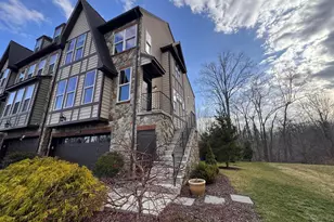 10901 Divot Ct, New Market, MD 21774 - Photo 1