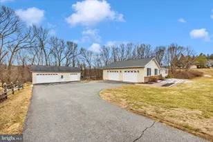 4134 Walnutwood Ct, Mount Airy, MD 21771 - Photo 3