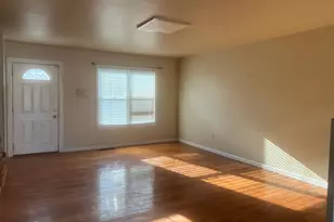 16 N Pendleton Ct, Frederick, MD 21703 - Photo 7