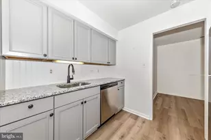 300 Chapel Ct, Walkersville, MD 21793 - Photo 7