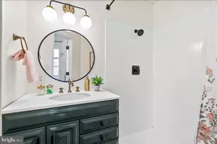 229 E 5th St, Frederick, MD 21701 - Photo 27