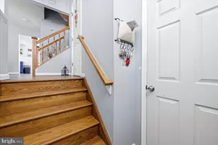 2411 Dunmore Ct, Frederick, MD 21702 - Photo 7