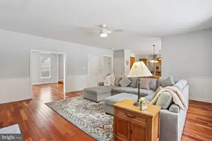 11208 Yardley Pl, Ijamsville, MD 21754 - Photo 25