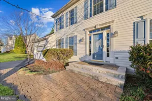 11208 Yardley Pl, Ijamsville, MD 21754 - Photo 3