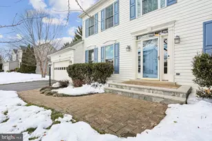 11208 Yardley Pl, Ijamsville, MD 21754 - Photo 5