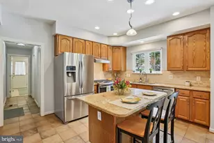 11208 Yardley Pl, Ijamsville, MD 21754 - Photo 17