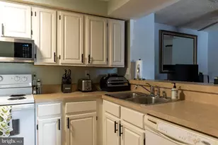 800 Stratford Way, Frederick, MD 21701 - Photo 9