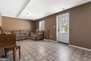 11 W I St, Brunswick, MD 21716 - Photo 23