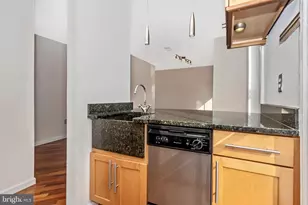 103 S Market St, Frederick, MD 21701 - Photo 11