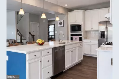 711 Canal Town Street, Brunswick, MD 21716 - Photo 7