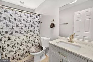 6303 Edgeware Ct, Frederick, MD 21703 - Photo 9