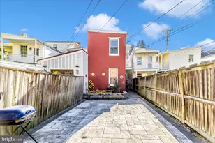 203 E 3rd St, Frederick, MD 21701 - Photo 33