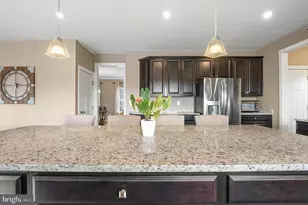 13621 Primavera Dr, Mount Airy, MD 21771 - Photo 15