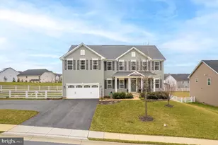 13621 Primavera Dr, Mount Airy, MD 21771 - Photo 1