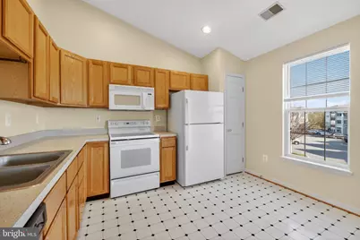 6409 Weatherby Court #M, Frederick, MD 21703 - Photo 9