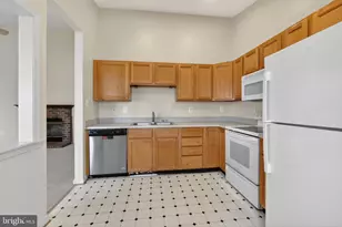 6409 Weatherby Ct, Frederick, MD 21703 - Photo 9