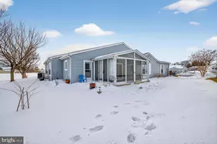 5693 Crabapple Dr, Frederick, MD 21703 - Photo 3