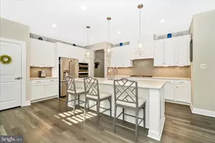 2821 Camomile Drive E, Frederick, MD 21704 - Photo 9