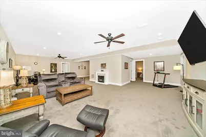 2821 Camomile Dr E, Frederick, MD 21704 - Photo 35