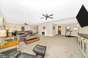 2821 Camomile Drive E, Frederick, MD 21704 - Photo 35