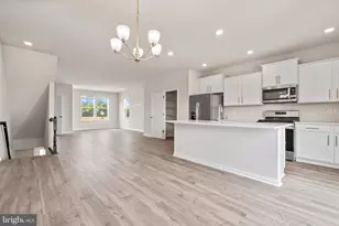 725 Compass Wy, Frederick, MD 21701 - Photo 9